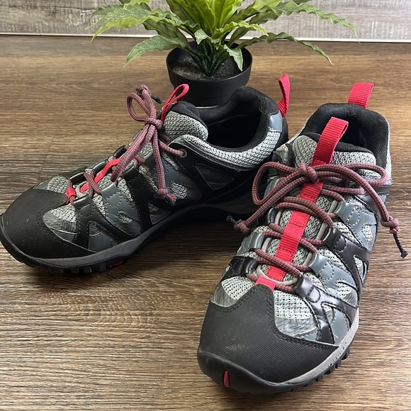 Merrell Shoes - MERRELL Siren Hex Q2 Turbulence Red Gray and Black Waterproof Hiking Shoe Size 8